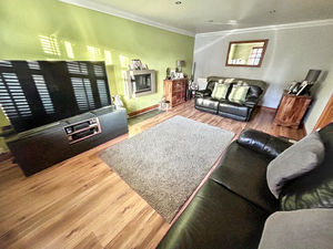 Lounge- click for photo gallery